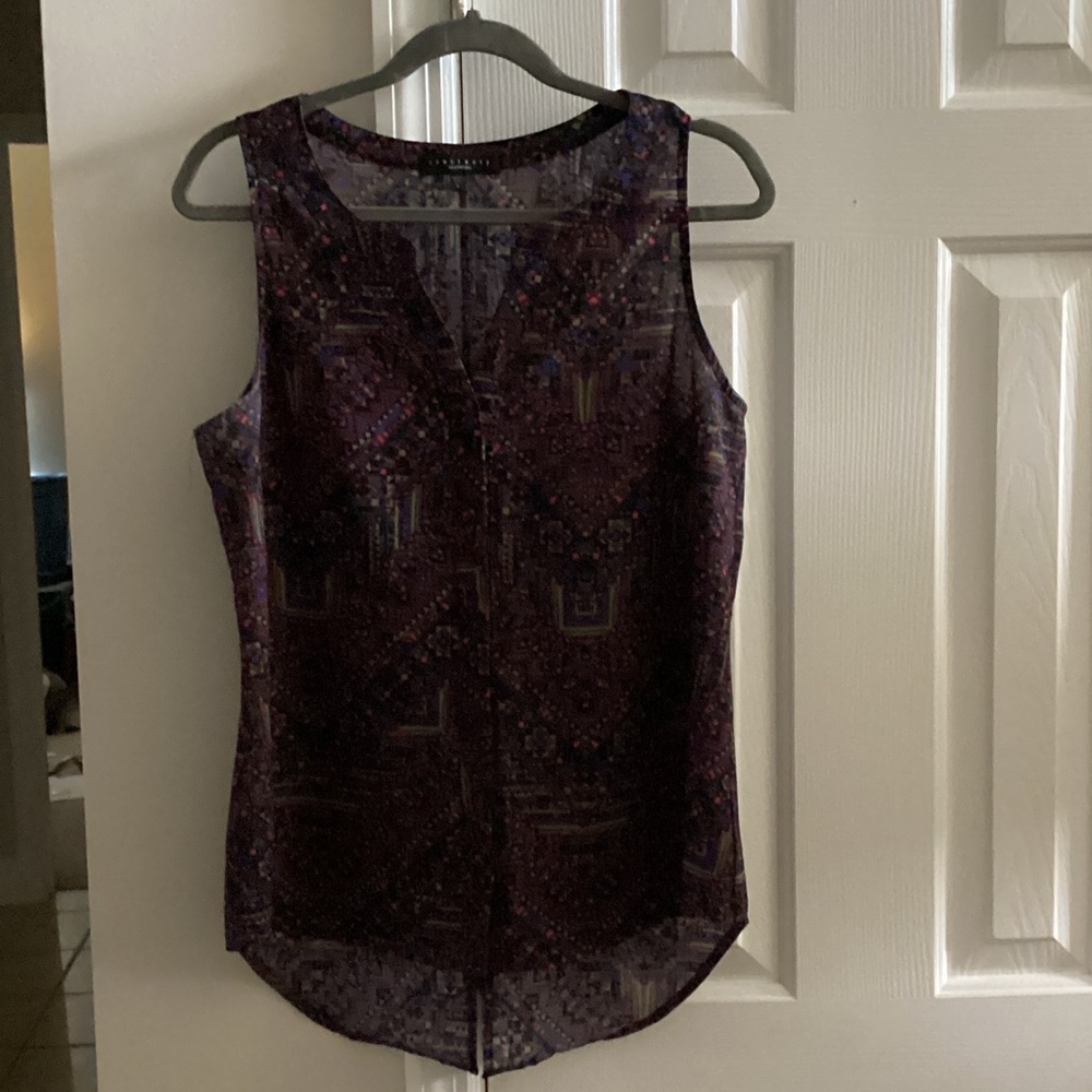 Sanctuary Sleeveless Geometric Purple Blouse